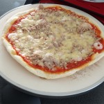 Valmis pizza pizzauunissa