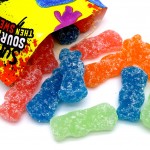 Kirpeitä Sour Patch Kids makeisia