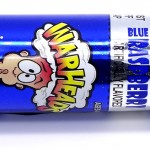 Warheads Blue Raspberry kirpeä spraykarkki